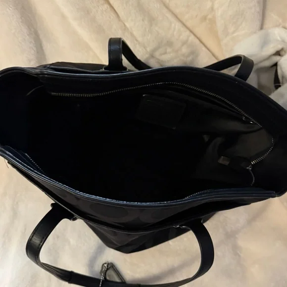 Coach Black Tote Bag - Picture 3 of 9